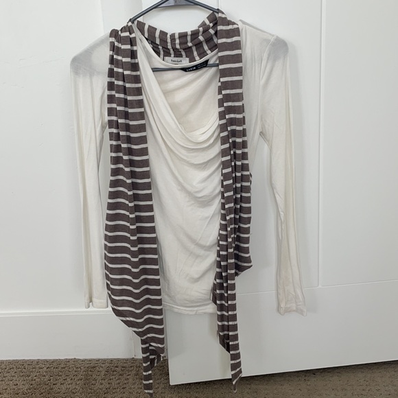 Lace/Stripe Vest - Picture 2 of 7